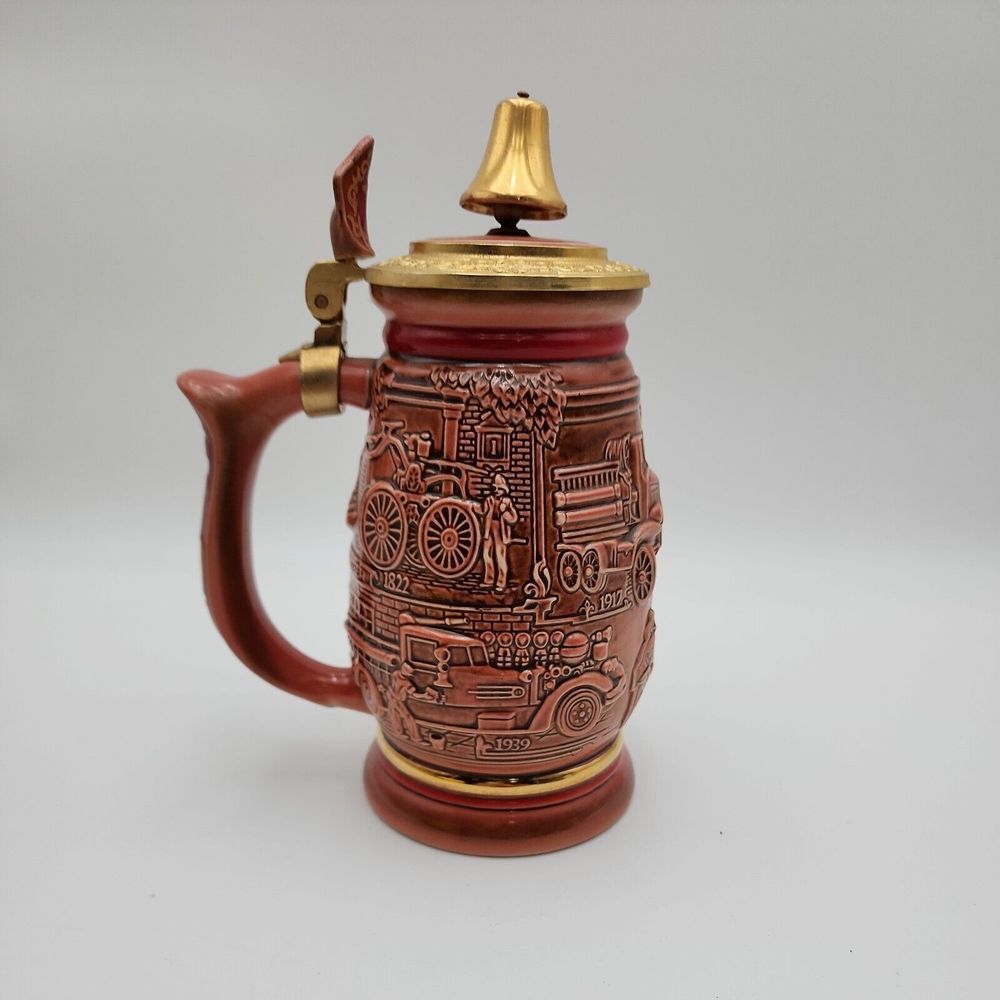 Avon 1989 Tribute To American Firefighters Beer Stein Bell Lid Handcraft Vintage